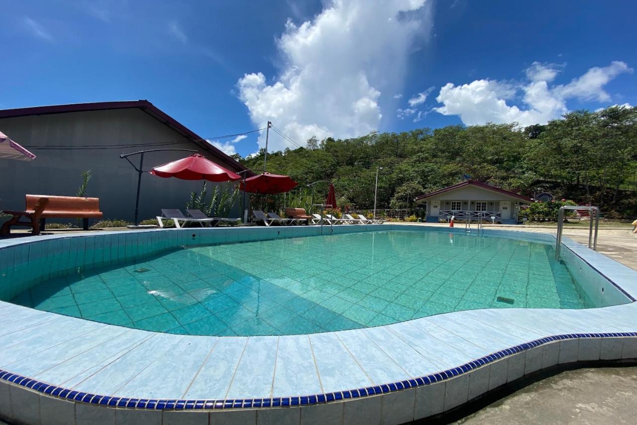 Hotel Spot On 90279 Kinomulok Garden Ranau Exteriér fotografie