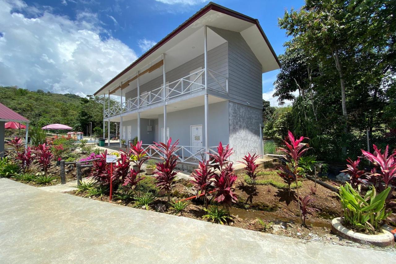 Hotel Spot On 90279 Kinomulok Garden Ranau Exteriér fotografie